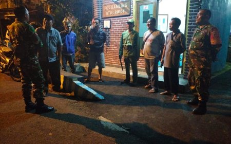 Batituud Bersama Anggota Laksanakan Pos Kamling dan Patroli Bersama Masyarakat