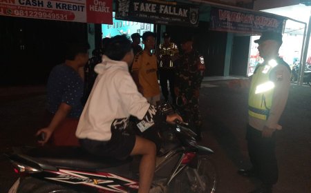 Patroli Kolaborasi Koramil 03 Wanadadi dan Polsek Wanadadi Sambangi Anak Muda