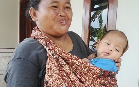 Matur Kesuwun Pak TNI Ucapan Haru Siti Fatimah Melihat Rumahnya Dibangun Melalui TMMD