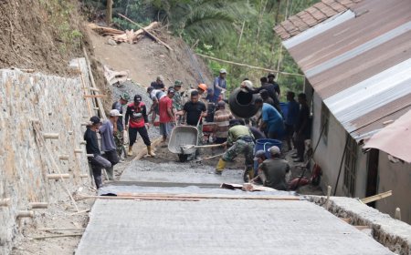 Angkong Satukan Satgas TMMD dan Warga