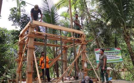 Triyono dan Satgas TMMD Percepat Pembangunan Pos Kamling Progres Capai 40 Persen