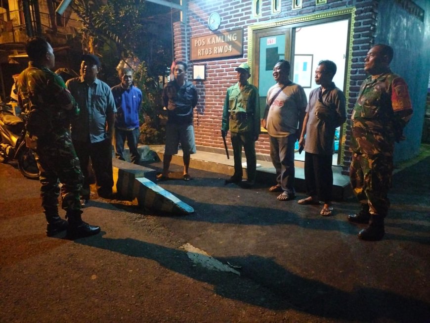 Batituud Bersama Anggota Laksanakan Pos Kamling dan Patroli Bersama Masyarakat