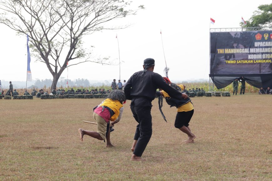 Budaya Lokal Sambut TMMD Reguler ke-129