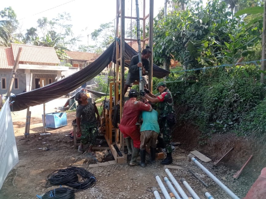 Menggali Harapan dari Perut Bumi Gotong Royong Satgas TMMD dan Warga Hadirkan Sumur Bor untuk Pagedongan