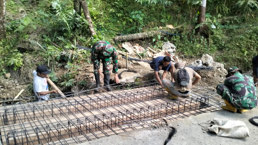 Rangka Besi Kokoh untuk TMMD Reg 129