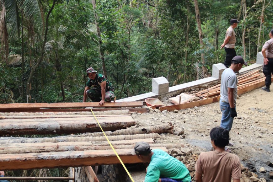 Ukur Presisi Demi Gorong-Gorong Kokoh Demi Kualitas TMMD Reg 129