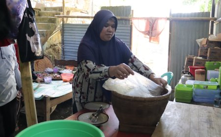 Dari Dapur Sederhana Bu Sartini Semangat Satgas TMMD Terus Menyala