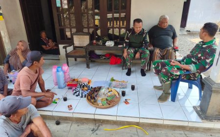 Komsos di Tengah Pekerjaan Peltu Widodo Perkuat Sinergi Bersama Kadus Kunir