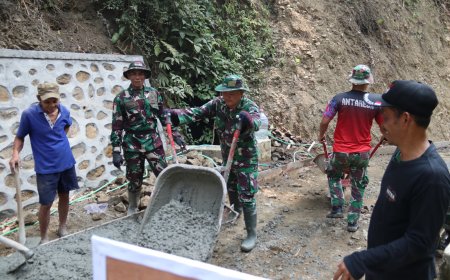 Hari ke-20 TMMD Reg 129 Pelda Ratam Tetap Setia di Balik Angkong