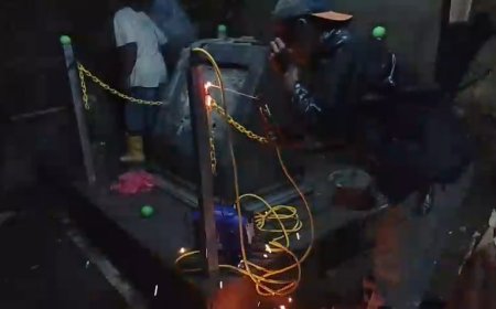 Di Bawah Cahaya Malam Tugu Prasasti TMMD Mulai Diwujudkan