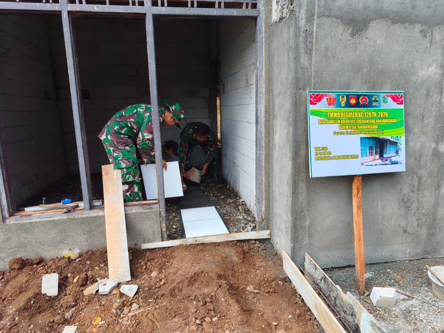 Rumah Pak Toid Kian Layak Huni Pemasangan Keramik Jadi Tanda RTLH Hampir Rampung