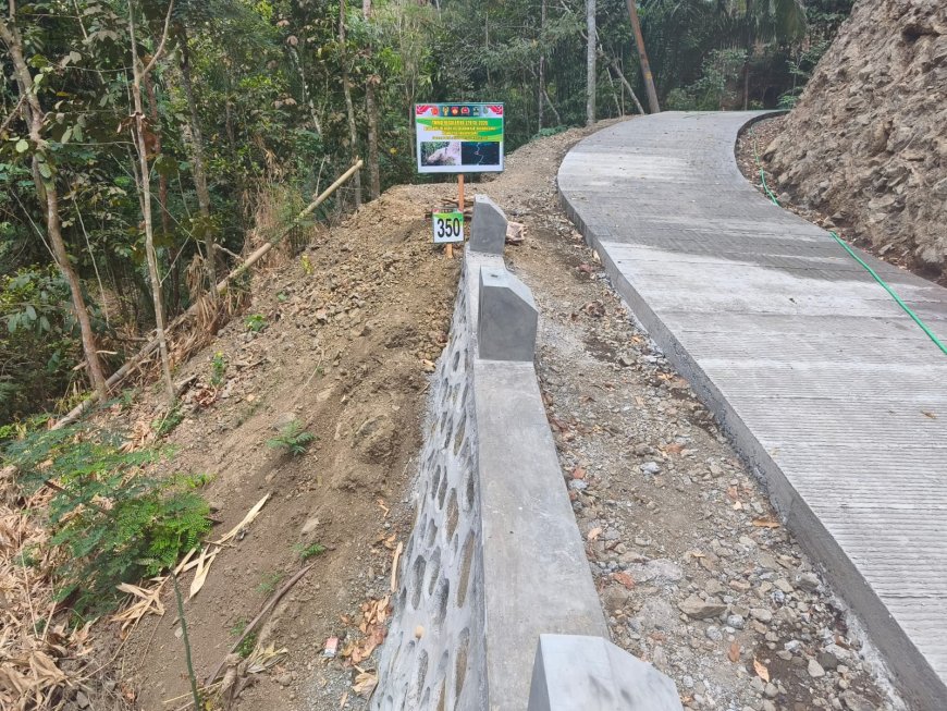 Sudah Alus Gara-Gara TNI Pak Har Rasakan Perubahan Jalan Gumelem Kulon