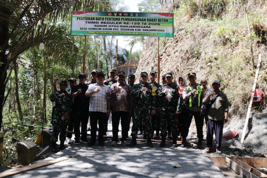 Foto Bersama Tim Wasev dan Forkopimda Simbol Sinergi Membangun Gumelem Kulon