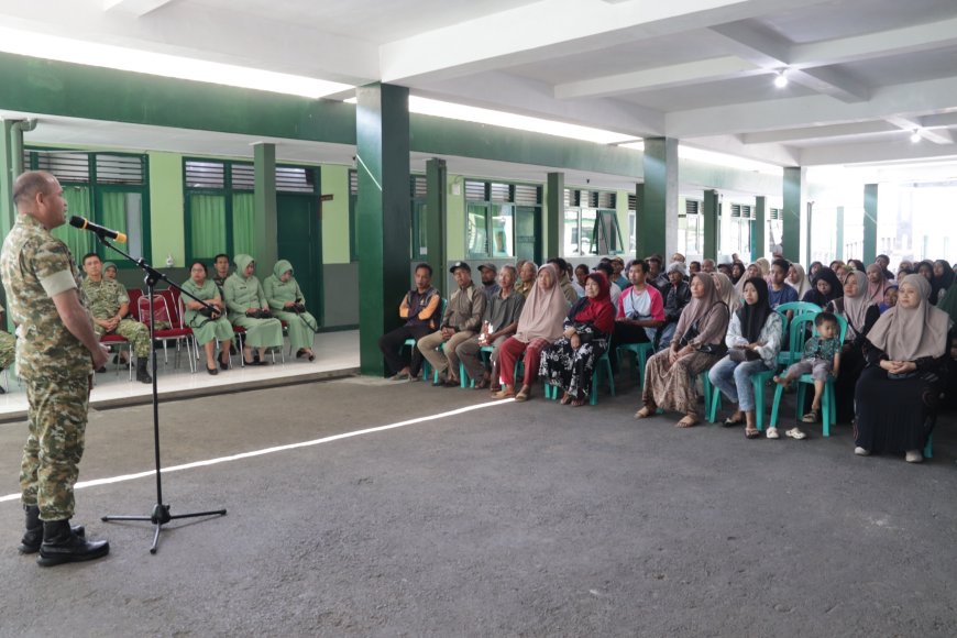 HUT TNI ke-81 Kodim Banjarnegara Bagikan Sembako untuk Warga